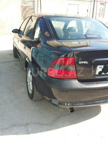 Opel Vectra 1997, 210,000 km - 1.8 л - Sumqayıt