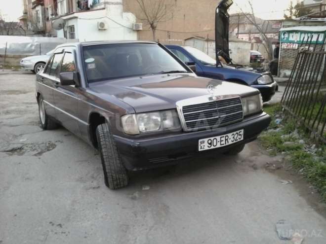 Mercedes 190 1992, 302,000 km - 1.8 l - Bakı