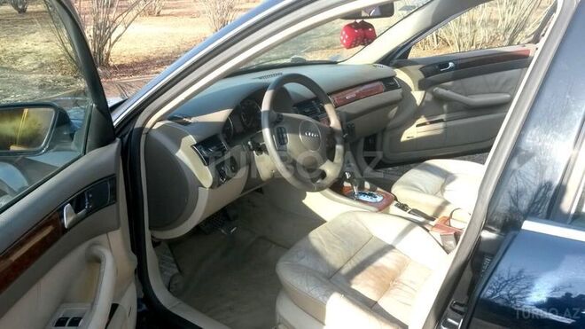 Audi A6 2002, 187,000 km - 2.7 l - Qax