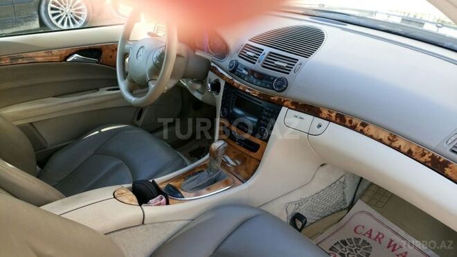 Mercedes E 220 2002, 250,000 km - 2.2 л - Sumqayıt