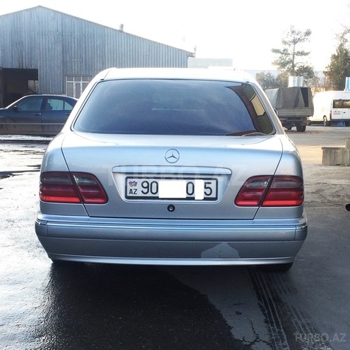 Mercedes E 270 2000, 286,245 km - 2.7 l - Bakı