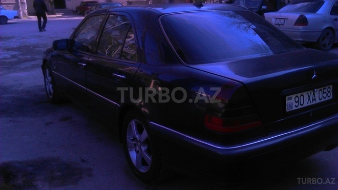 Mercedes C 240 1999, 285,000 km - 2.4 л - Sumqayıt