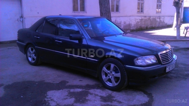 Mercedes C 240 1999, 285,000 km - 2.4 л - Sumqayıt