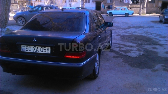 Mercedes C 240 1999, 285,000 km - 2.4 л - Sumqayıt