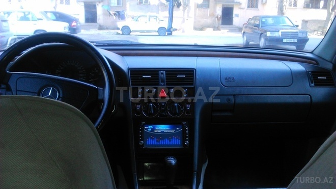 Mercedes C 240 1999, 285,000 km - 2.4 л - Sumqayıt