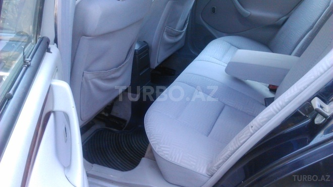 Mercedes C 240 1999, 285,000 km - 2.4 л - Sumqayıt