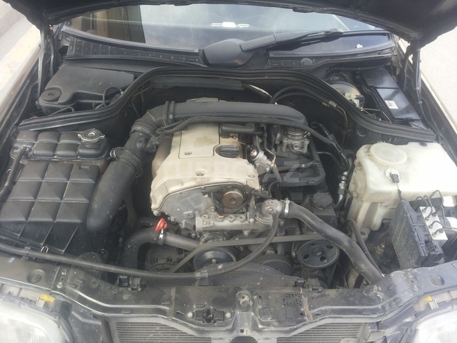 Mercedes C 200 2000, 240,000 km - 2.0 l - Bakı