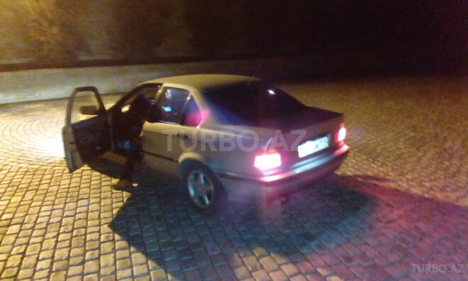 BMW 325 1993, 290,658 km - 2.5 л - Bakı