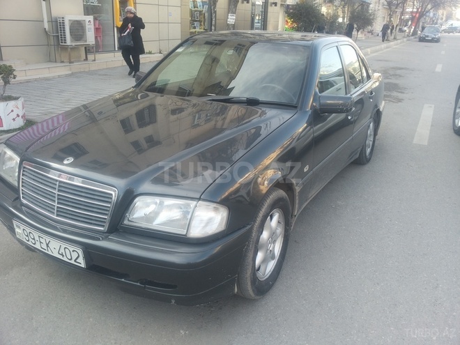 Mercedes C 200 2000, 240,000 km - 2.0 l - Bakı