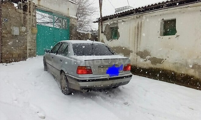 BMW 325 1993, 290,658 km - 2.5 л - Bakı