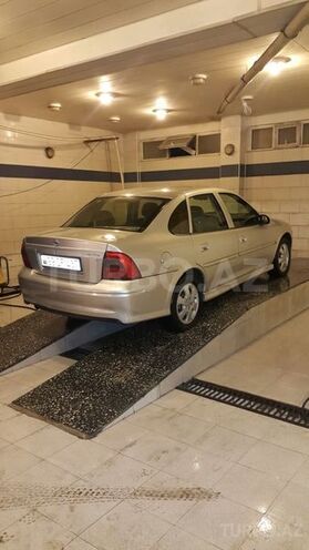 Opel Vectra 2001, 280,000 km - 1.8 l - Bakı