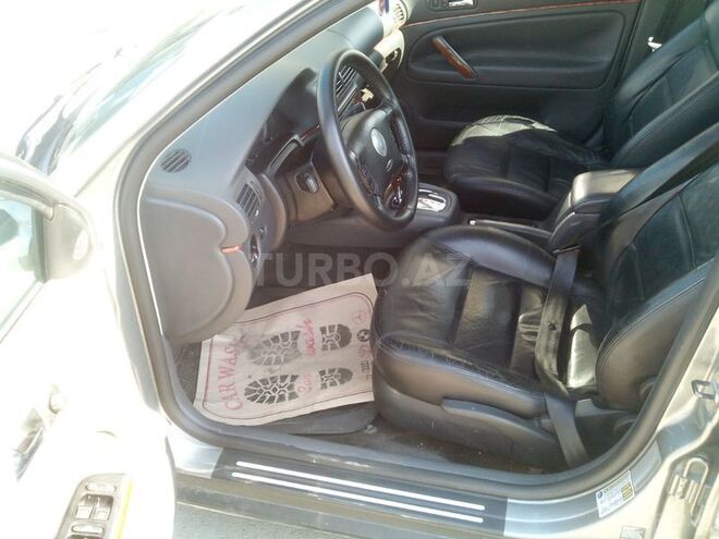 Volkswagen Passat 2003, 185,000 km - 1.8 l - Bakı