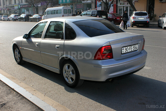 Opel Vectra 2000, 275,000 km - 1.8 l - Bakı