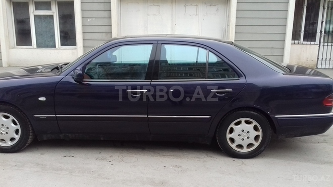 Mercedes E 220 1998, 285,000 km - 0.2 л - Bakı