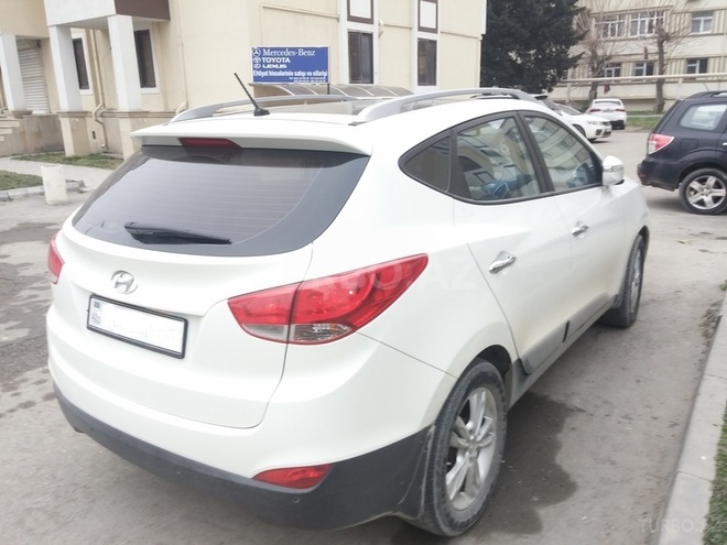 Hyundai ix35 2010, 145,012 km - 2.0 l - Bakı