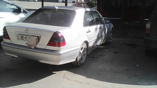 Mercedes C 220 1997, 310,000 km - 2.2 л - Bakı
