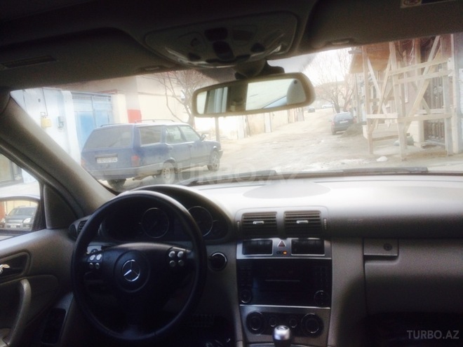 Mercedes C 230 2006, 140,000 km - 2.5 l - Bakı