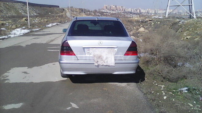 Mercedes C 230 1997, 390,000 km - 2.3 l - Xırdalan