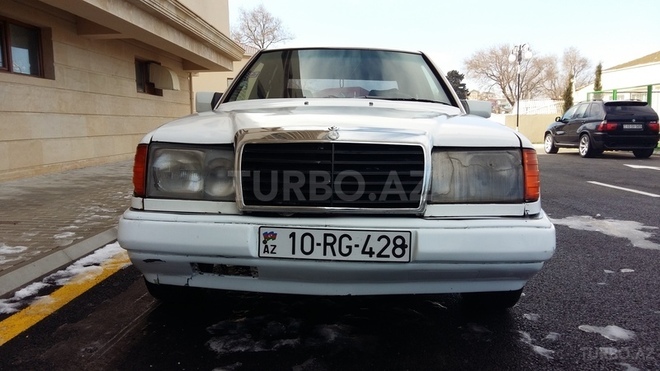 Mercedes E 200 1992, 183,000 km - 2.0 л - Bakı