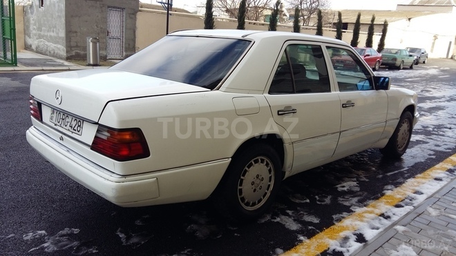 Mercedes E 200 1992, 183,000 km - 2.0 л - Bakı