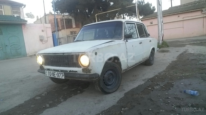 LADA (VAZ) 21011 1980, 325,642 km - 1.3 l - Bakı