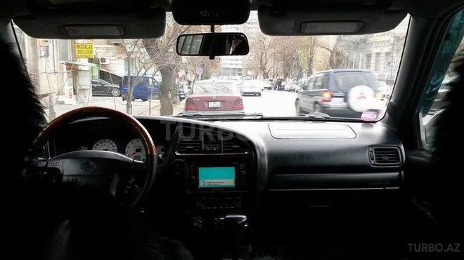 Nissan Pathfinder 2000, 230,000 km - 0.4 l - Bakı