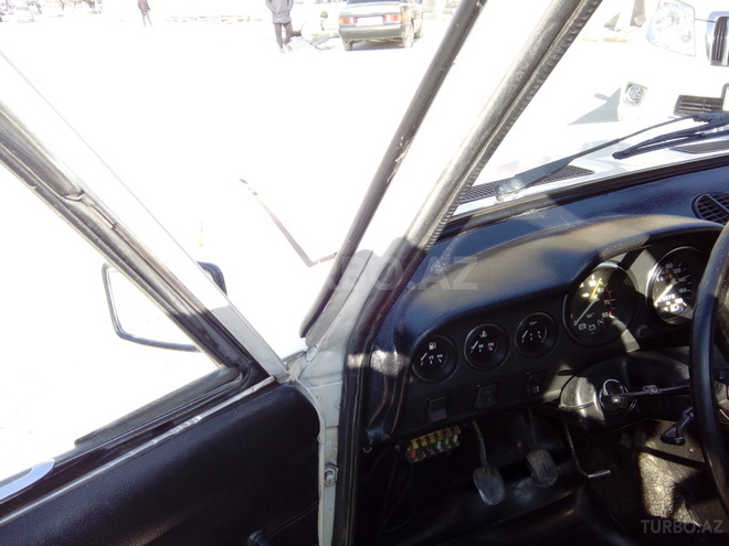 LADA (VAZ) 2106 1983, 350,000 km - 1.3 л - Sumqayıt