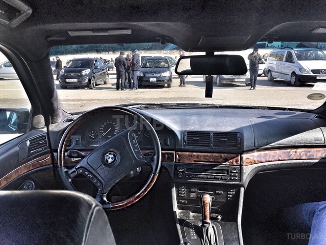 BMW 523 1996, 150,000 km - 2.5 l - Bakı