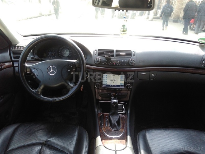 Mercedes E 220 2005, 184,523 km - 2.2 l - Sabirabad