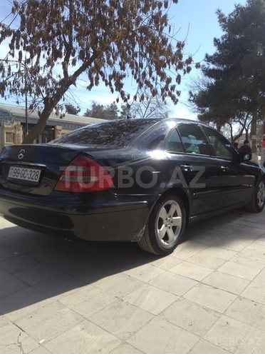 Mercedes E 220 2005, 184,523 km - 2.2 l - Sabirabad