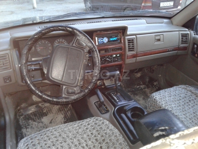 Jeep Grand Cherokee 1992, 370,000 km - 3.5 l - Sumqayıt