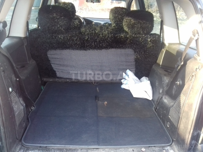 Opel Zafira 2001, 241,911 km - 2.2 l - Quba