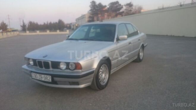 BMW 520 1993, 350,000 km - 2.0 l - Sumqayıt