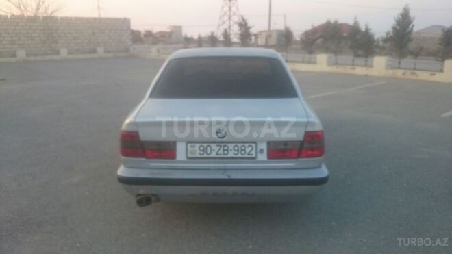 BMW 520 1993, 350,000 km - 2.0 l - Sumqayıt