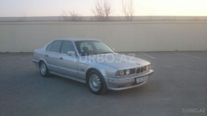 BMW 520 1993, 350,000 km - 2.0 l - Sumqayıt
