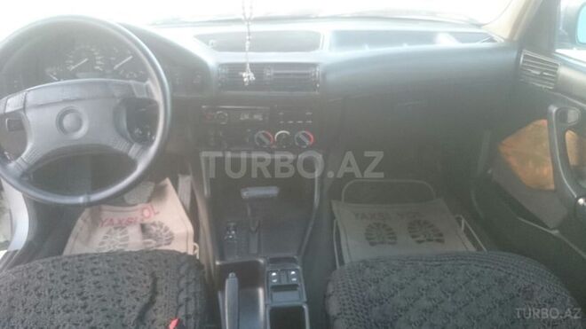 BMW 520 1993, 350,000 km - 2.0 l - Sumqayıt