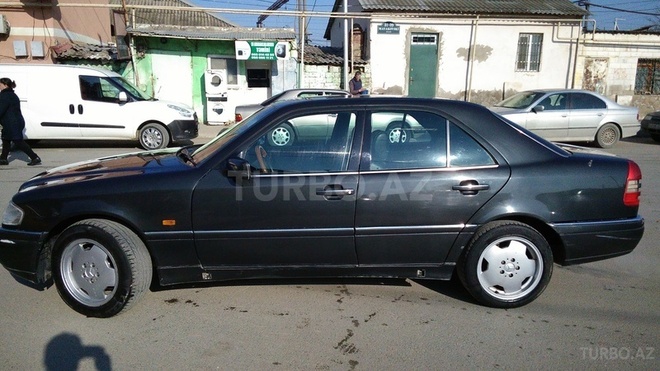 Mercedes C 280 1995, 380,000 km - 2.8 l - Bakı