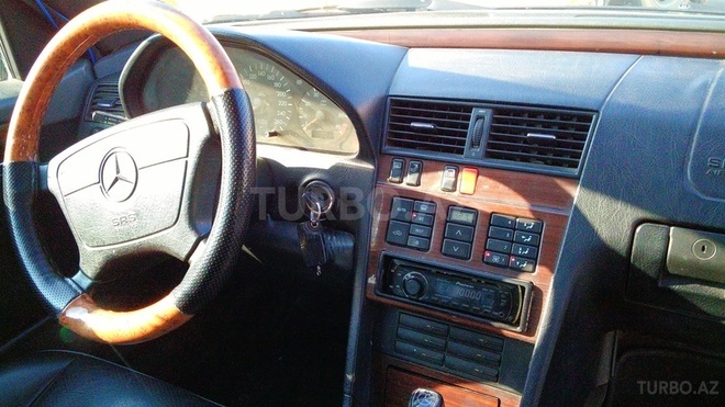 Mercedes C 280 1995, 380,000 km - 2.8 l - Bakı