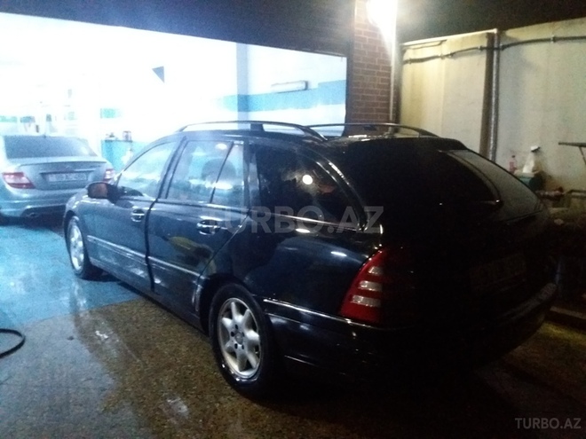 Mercedes C 220 2002, 195,000 km - 2.2 l - Bakı