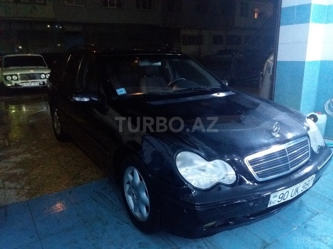 Mercedes C 220 2002, 195,000 km - 2.2 l - Bakı