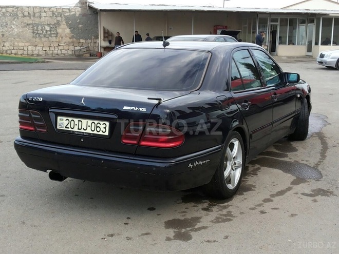 Mercedes E 220 1998, 350,000 km - 2.2 l - Gəncə