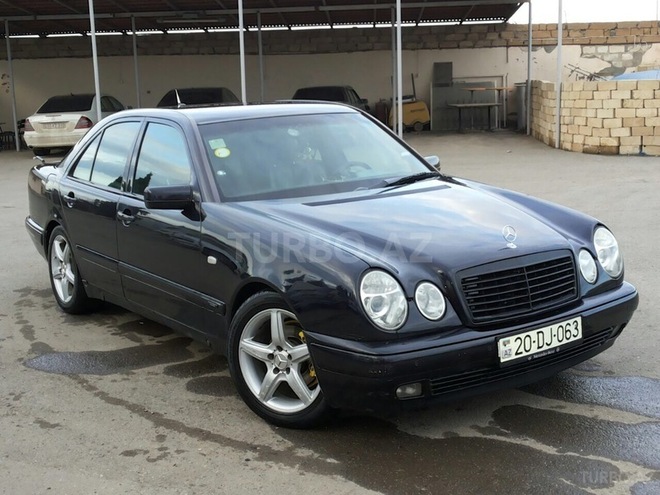 Mercedes E 220 1998, 350,000 km - 2.2 l - Gəncə