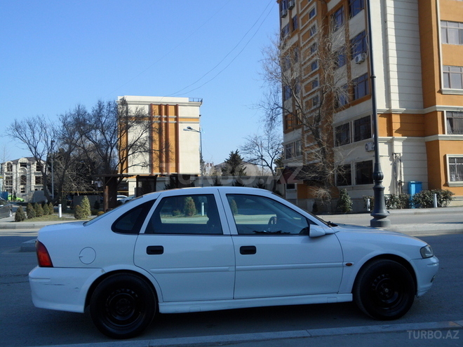 Opel Vectra 2000, 345,000 km - 1.8 л - Bakı