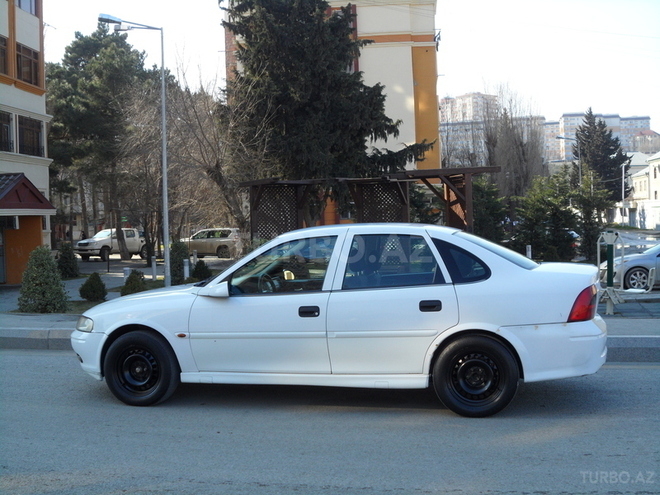 Opel Vectra 2000, 345,000 km - 1.8 л - Bakı