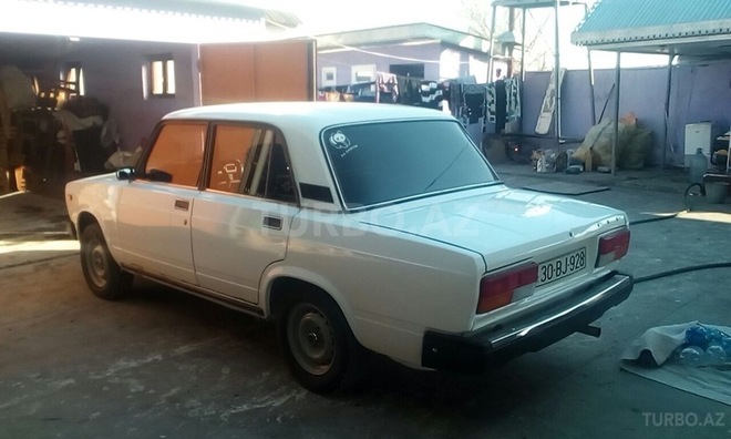 LADA (VAZ) 2107 2008, 60,000 km - 1.6 л - Saatlı