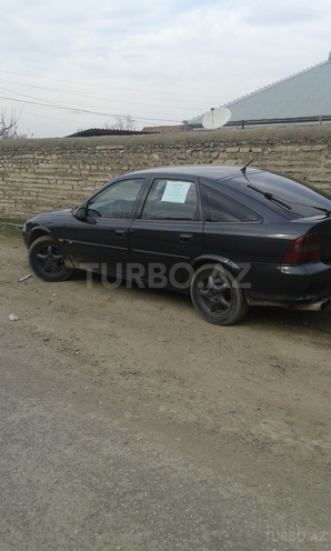 Opel Vectra 1996, 300,000 km - 1.8 l - Ağstafa