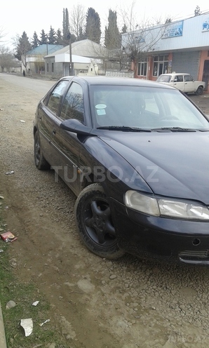 Opel Vectra 1996, 300,000 km - 1.8 l - Ağstafa