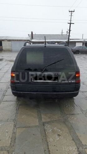 Opel Astra 1995, 250,000 km - 1.6 l - Bakı