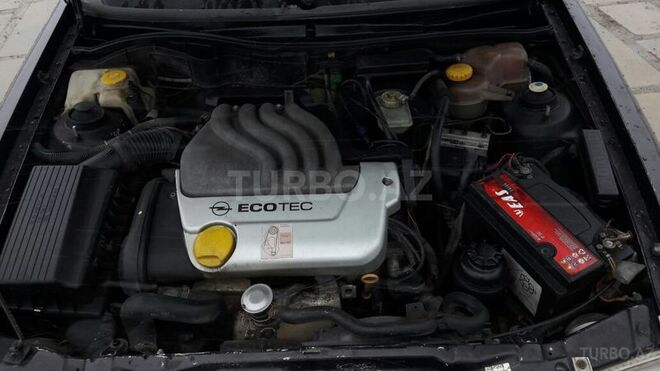Opel Astra 1995, 250,000 km - 1.6 l - Bakı
