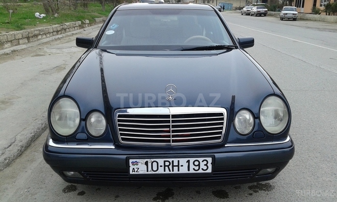 Mercedes E 230 1996, 278,000 km - 2.3 л - Bakı